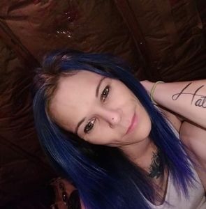 Meet your Posher, Crystal rene